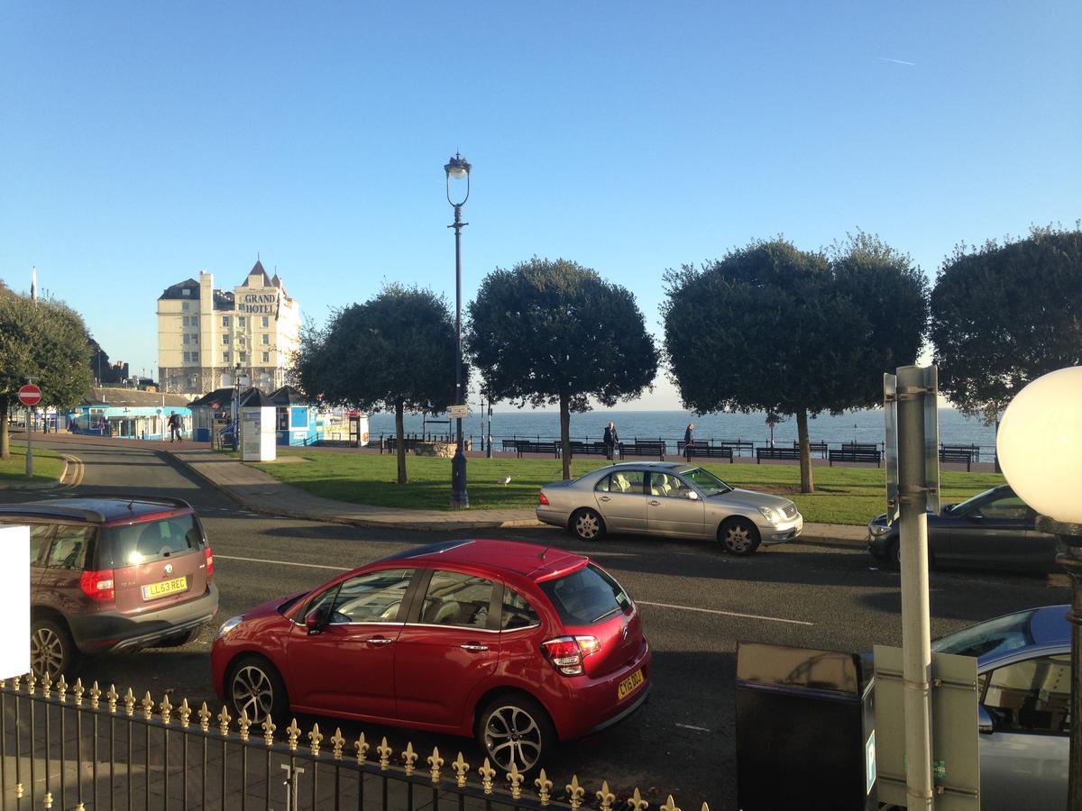 Lauriston & Lawton Court Hotel Llandudno Exterior photo